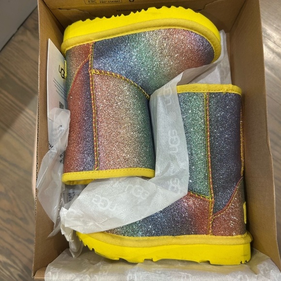UGG Kids Glitter Rainbow Boots with Yellow Sole. Brand new, size toddler 7. - Picture 11 of 11